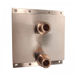 Uisce a thabhairt do-radaitheoir fuaraithe